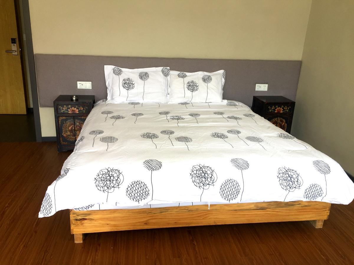 Fengma Feiyang Hostel Lhasa Exteriör bild