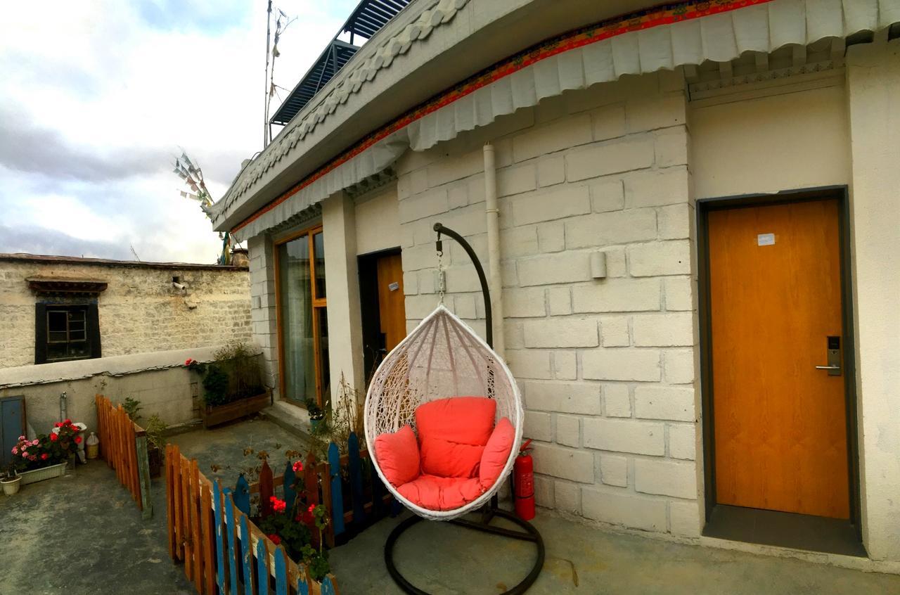 Fengma Feiyang Hostel Lhasa Exteriör bild